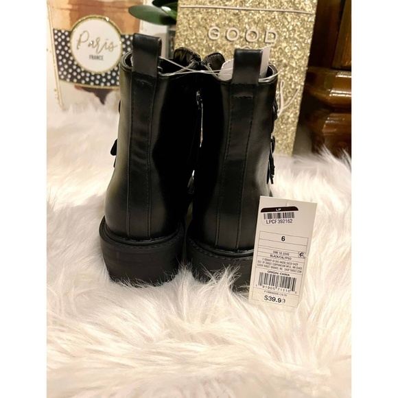 A New Day Calypso Buckle Boots Black sz 6 - Picture 4 of 6